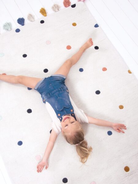 alfombra-infantil-lunares-colores-maminess