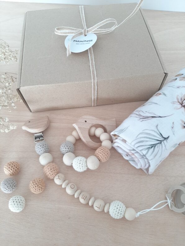 pack-regalo-bebe-muselina-flores-sand-maminess