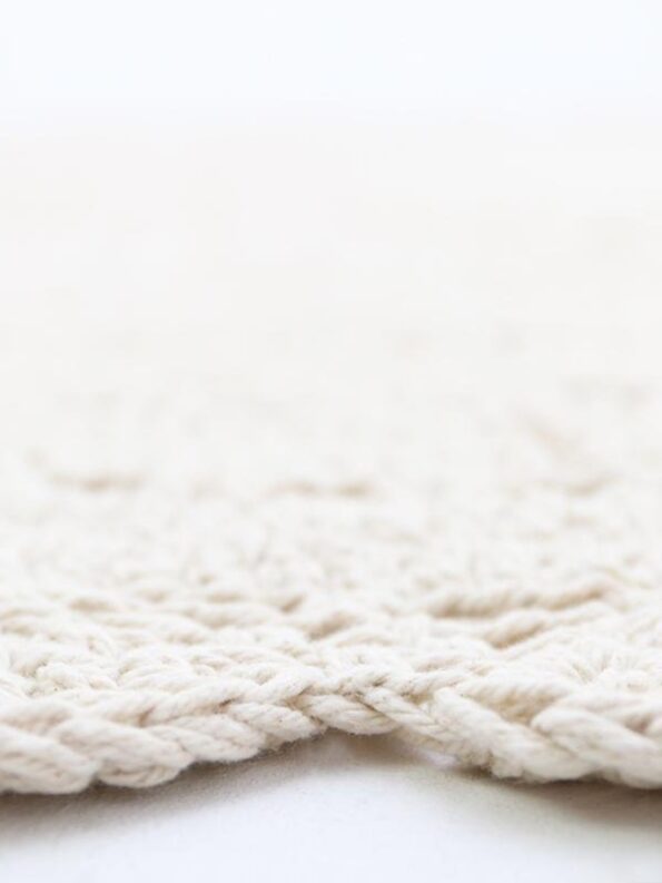 alfombra-infantil-crochet-crudo-maminess-1
