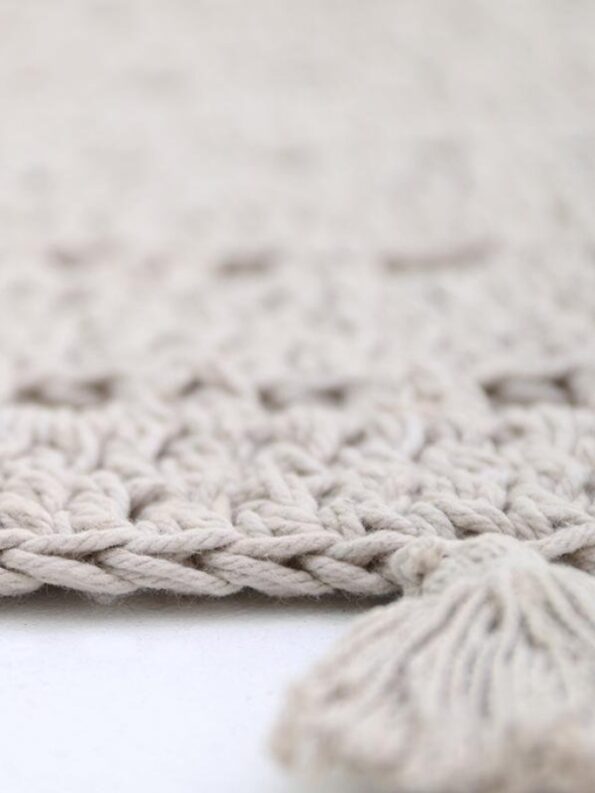 alfombra-infantil-crochet-gris-maminess-1