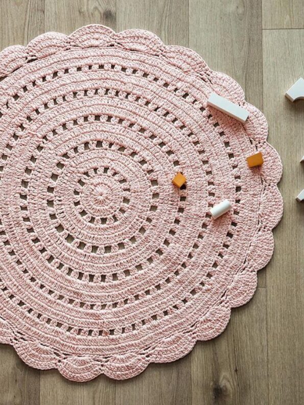 alfombra-infantil-crochet-rosa-nude-maminess-2