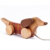 juguete-sostenible-perro-teckel-madera-maminess