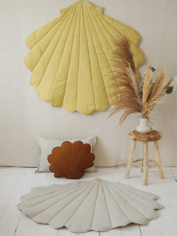 alfombra-concha-amarilla-beige