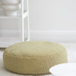 otomana-redonda-puf-infantil-peluche-verde-matcha