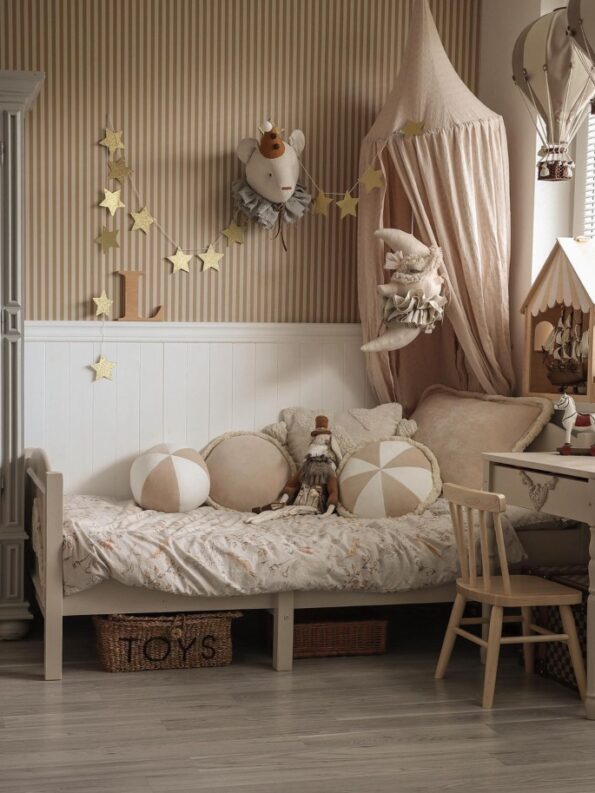 papel-pintado-infantil-rayas-beige-nude-1