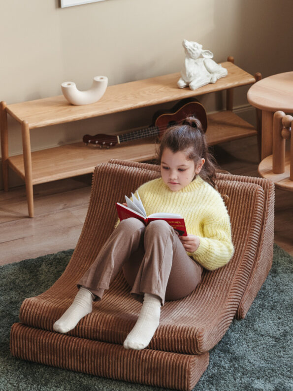 sillon-infantil-montessori-luna-pana-caramelo10