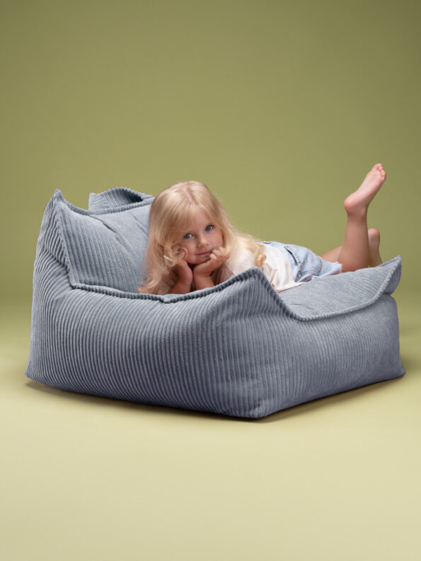 sillon-puf-infantil-montessori-pana-azul-4